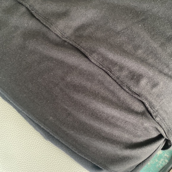 Black t-shirt style dress - Picture 4 of 4